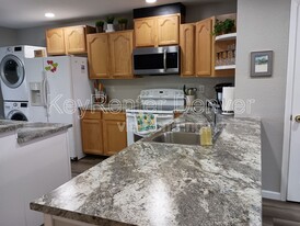 10609 W 48th Ave in Wheat Ridge, CO - Building Photo