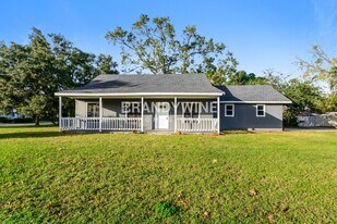 700 E 7th St in Sanford, FL - Building Photo