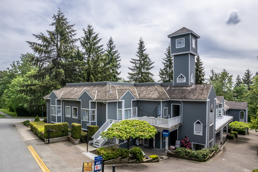 MOUNTAINSIDE VILLAGE in Burnaby, BC - Building Photo