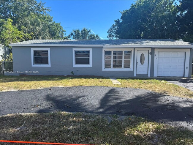 6430 SW 15th St in Pompano Beach, FL - Building Photo - Building Photo