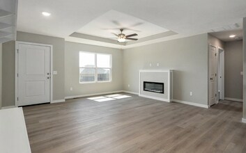 1670 E Charlton St in Republic, MO - Building Photo - Building Photo