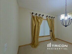 2520 Christian Dr in Chaska, MN - Building Photo - Building Photo