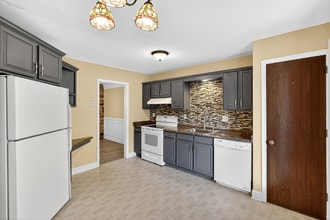 5403 Doral Dr in Wilmington, DE - Building Photo - Building Photo