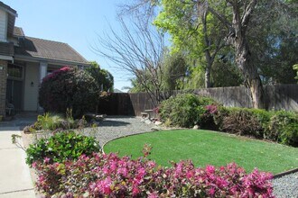 2122 Betty Ln in Tracy, CA - Building Photo - Building Photo