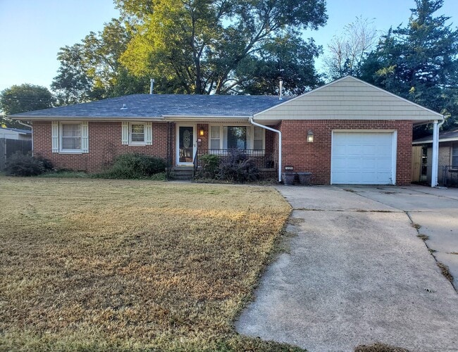 property at 1226 W Brooks St