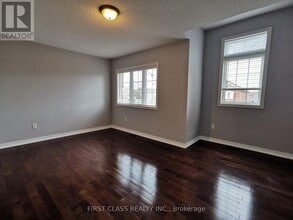 279 River Ridge Blvd in Aurora, ON - Building Photo - Building Photo