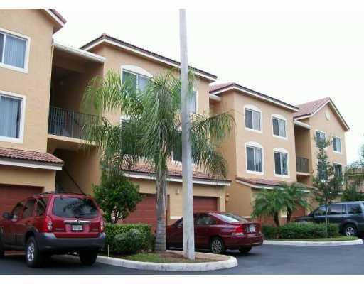 400 Scotia Dr-Unit -305 in Hypoluxo, FL - Foto de edificio - Building Photo