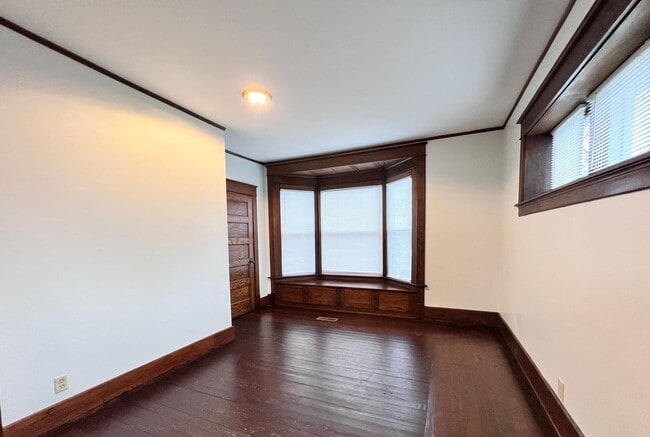 property at 66 W Perry St