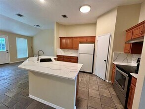 8012 Splitrail Ct in Arlington, TX - Building Photo - Building Photo