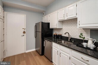 4740 Connecticut Ave NW, Unit 515 in Washington, DC - Building Photo - Building Photo