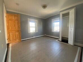 4 Barrett Ave in Boston, MA - Building Photo - Building Photo