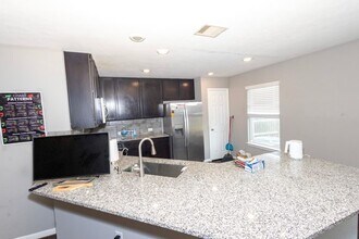 8932 Hollister Commons Ln in Houston, TX - Building Photo - Building Photo