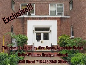 7136 110th St in Forest Hills, NY - Foto de edificio - Building Photo