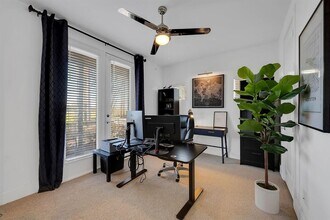 8636 Emnora Ln in Houston, TX - Building Photo - Building Photo