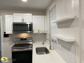 3233 Rosselle St in Jacksonville, FL - Building Photo - Building Photo