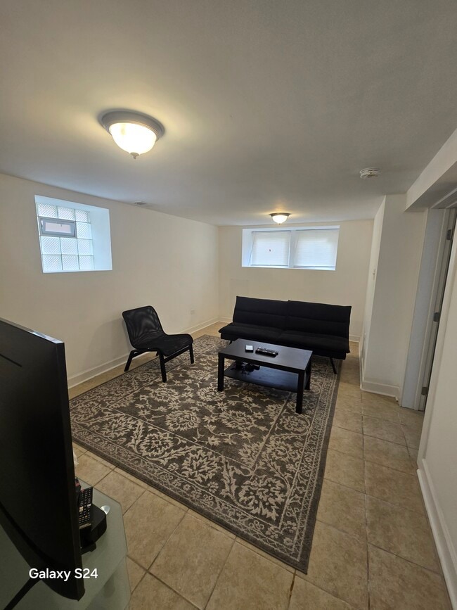 5255 N Mobile Ave, Unit 1