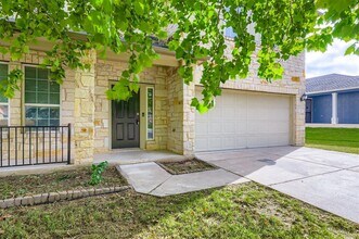 112 Sabine River Dr in Hutto, TX - Building Photo - Building Photo