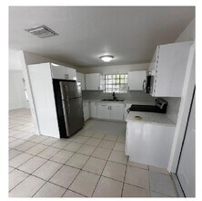 20405 NW 21st Ave in Miami Gardens, FL - Building Photo - Building Photo