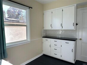 2026 Pepper Dr in Altadena, CA - Building Photo - Building Photo