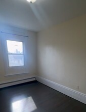 21 Flint St in Somerville, MA - Building Photo - Building Photo