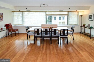 5450 Whitley Park Terrace in Bethesda, MD - Building Photo - Building Photo