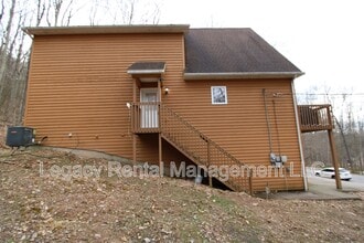 616 Tuscarora Dr W in Hazleton, PA - Building Photo - Building Photo