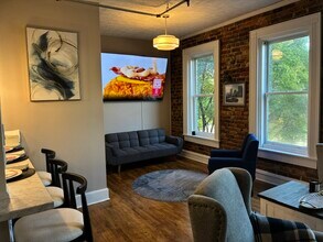 145 South St, Unit 3 in Athens, GA - Foto de edificio - Building Photo