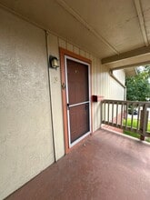 Shangri La of Klamath Falls in Klamath Falls, OR - Building Photo - Building Photo