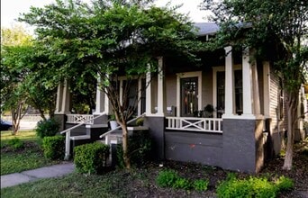 102 N Main St in Lampasas, TX - Building Photo - Building Photo