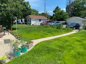 712 Washington Memorial Dr in St. Cloud, MN - Building Photo