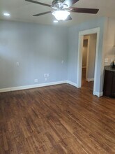 105 W Longview St in Chapel Hill, NC - Building Photo - Building Photo