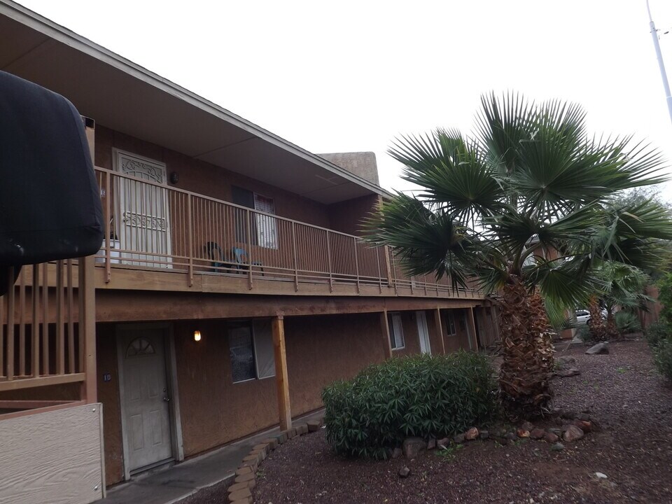 2537 W Georgia Ave in Phoenix, AZ - Building Photo