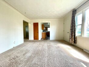 1417 Lake Ave in Portage, MI - Building Photo - Building Photo