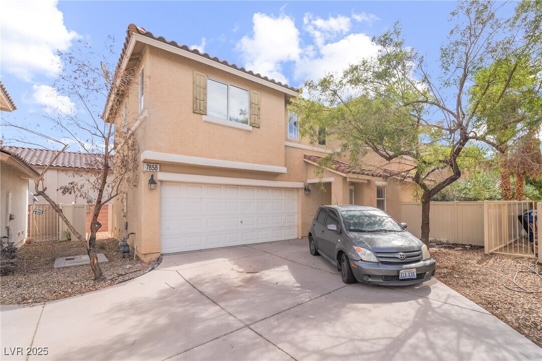 7858 Windhamridge Dr in Las Vegas, NV - Building Photo