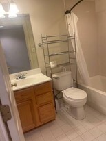 764 Lenore Ln, Unit UnitA Apartamentos