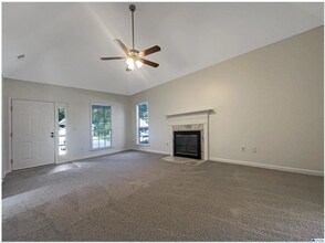 433 Camden Cove Cir in Calera, AL - Building Photo - Building Photo