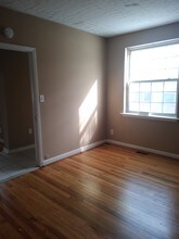 216 Poplar St-Unit -2 in Wyandotte, MI - Building Photo - Building Photo