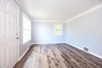 20700 Wilmore Ave in Euclid, OH - Building Photo - Building Photo