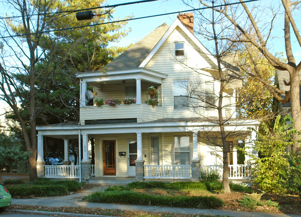 1010 3rd St SW in Roanoke, VA - Foto de edificio