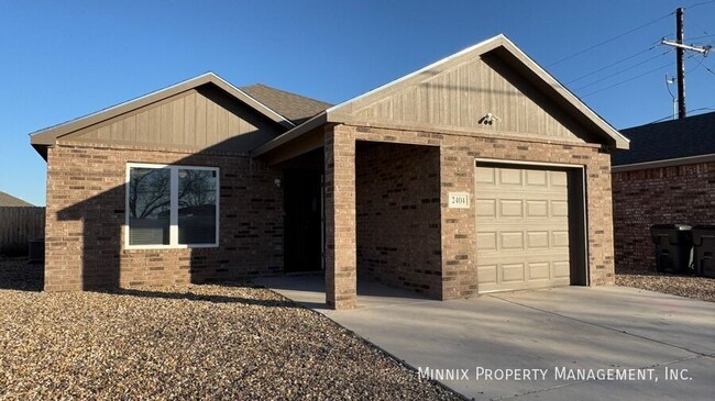 2404 N Avenue P in Lubbock, TX - Building Photo - Building Photo