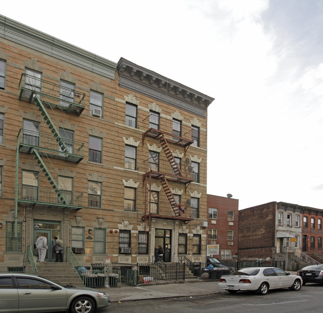 1150 DeKalb Ave in Brooklyn, NY - Building Photo - Building Photo