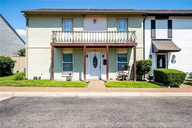 11 Rock Creek Dr, Unit 3A in Corpus Christi, TX - Building Photo - Building Photo