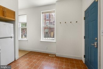 3001 W Girard Ave in Philadelphia, PA - Building Photo - Building Photo