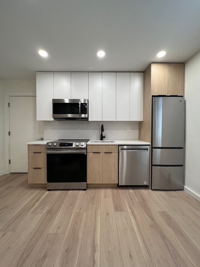 11A Parker Hill Ave, Unit #12 in Boston, MA - Building Photo - Building Photo