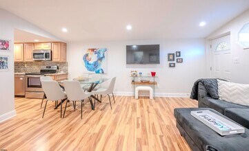 9609 Pacific Ave in Margate City, NJ - Building Photo - Building Photo