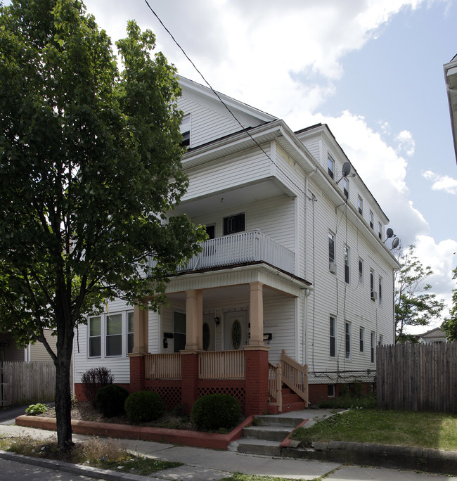 182-184 Peace St in Providence, RI - Building Photo - Building Photo