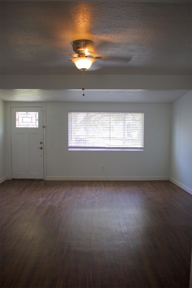 1225 Yates St in Orlando, FL - Building Photo - Building Photo