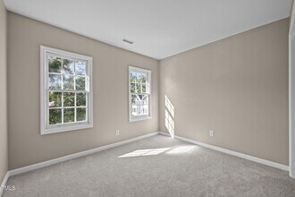 101 Elk River Ct in Mebane, NC - Building Photo - Building Photo