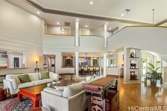 4346 Kahala Ave in Honolulu, HI - Building Photo - Building Photo