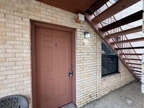 1502 E San Pedro St in Laredo, TX - Building Photo - Building Photo